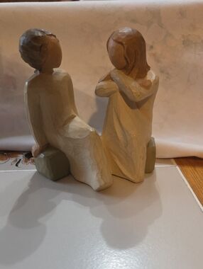 Demdaco Cream and Light Brown Wooden Figurine Pair - Home Art Sculpture
